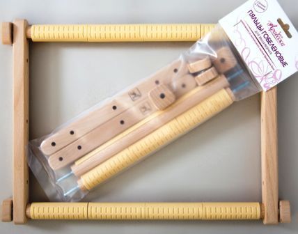 Пяльца-рамы гобеленовые с клипсами 30*40 см