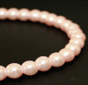 Бусины под жемчуг стеклянные 8 мм розовый нить