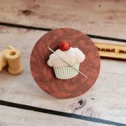 Магнитный декоративный держатель для игл Кекс 