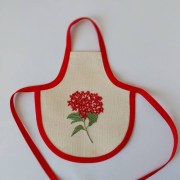 Фартух на пляшку з вишивкою Гортензія, червона