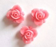 Роза кабошон из смолы розовый H006-01