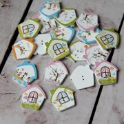 Пуговица деревянная Домик цветной M011-57