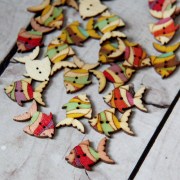 Пуговица деревянная Рыба M011-96