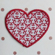 Нашивка пришивна аплікація Серце ажурне