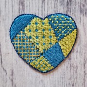 Нашивка пришивна аплікація Серце у стилі печворк