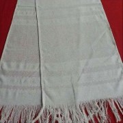 Готовый рушник со вставками канвы Аида 16 с мережкой и бахромой